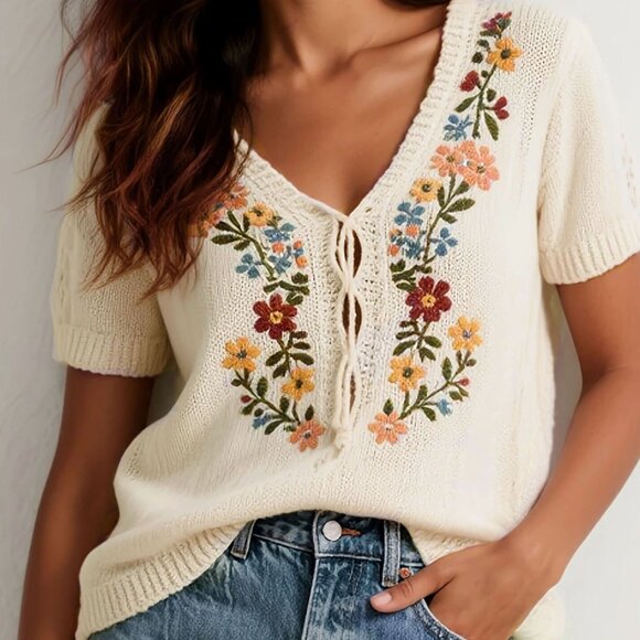 Sweaters - Floral Embroidered Short Sleeve Sweater